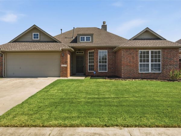 20539 E 32nd Place S, Broken Arrow, OK 74014