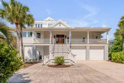 1705 Atlantic Avenue photo 4