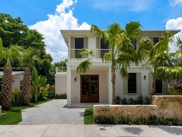 3352 Charles Ave , Miami, FL 33133
