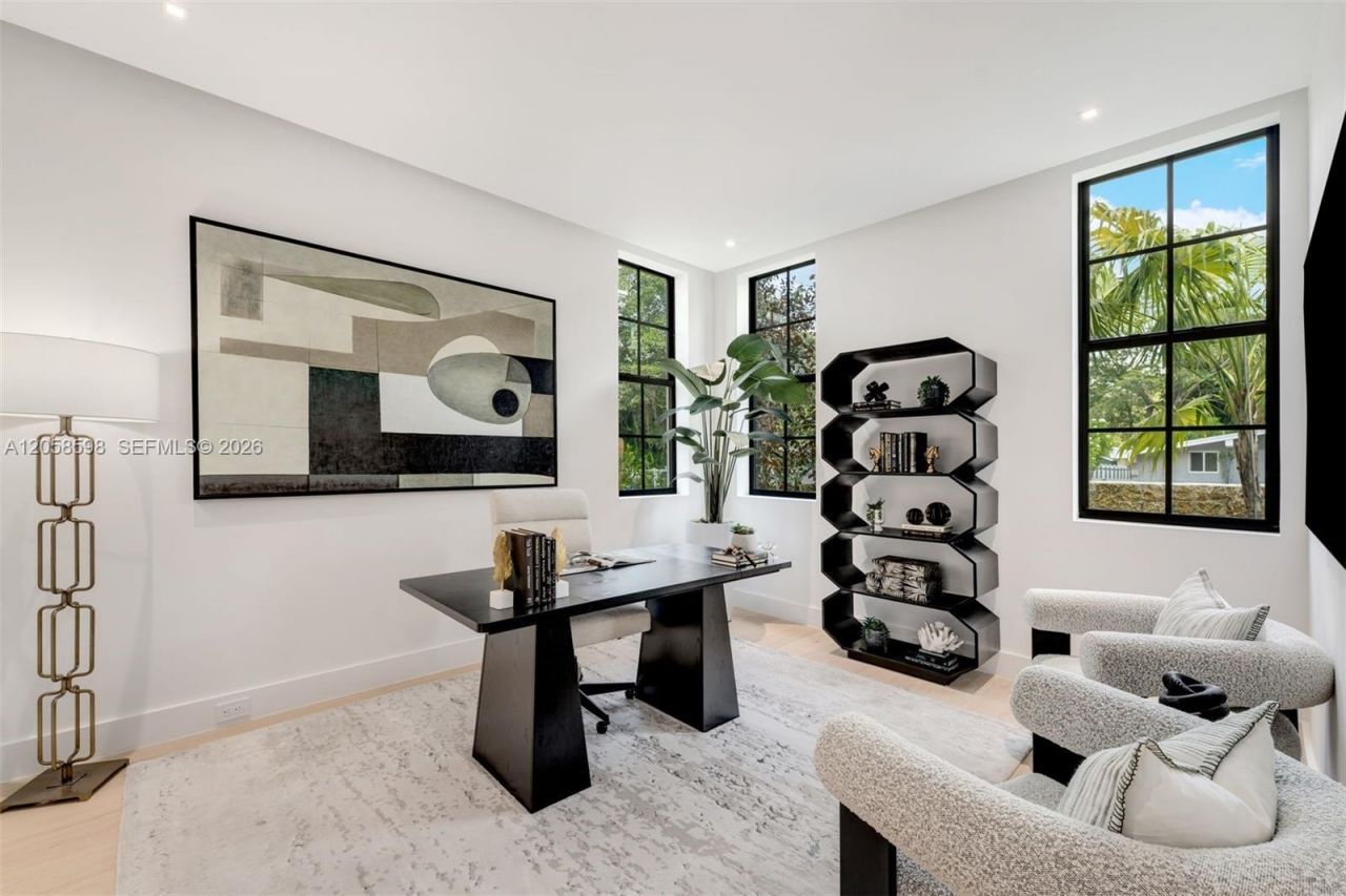 3352 Charles Ave, Miami, FL 33133 Photo