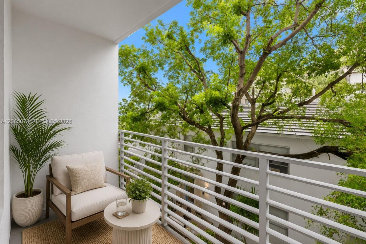 1545 Euclid Ave, Unit 3C, Miami Beach, FL 33139 Photo