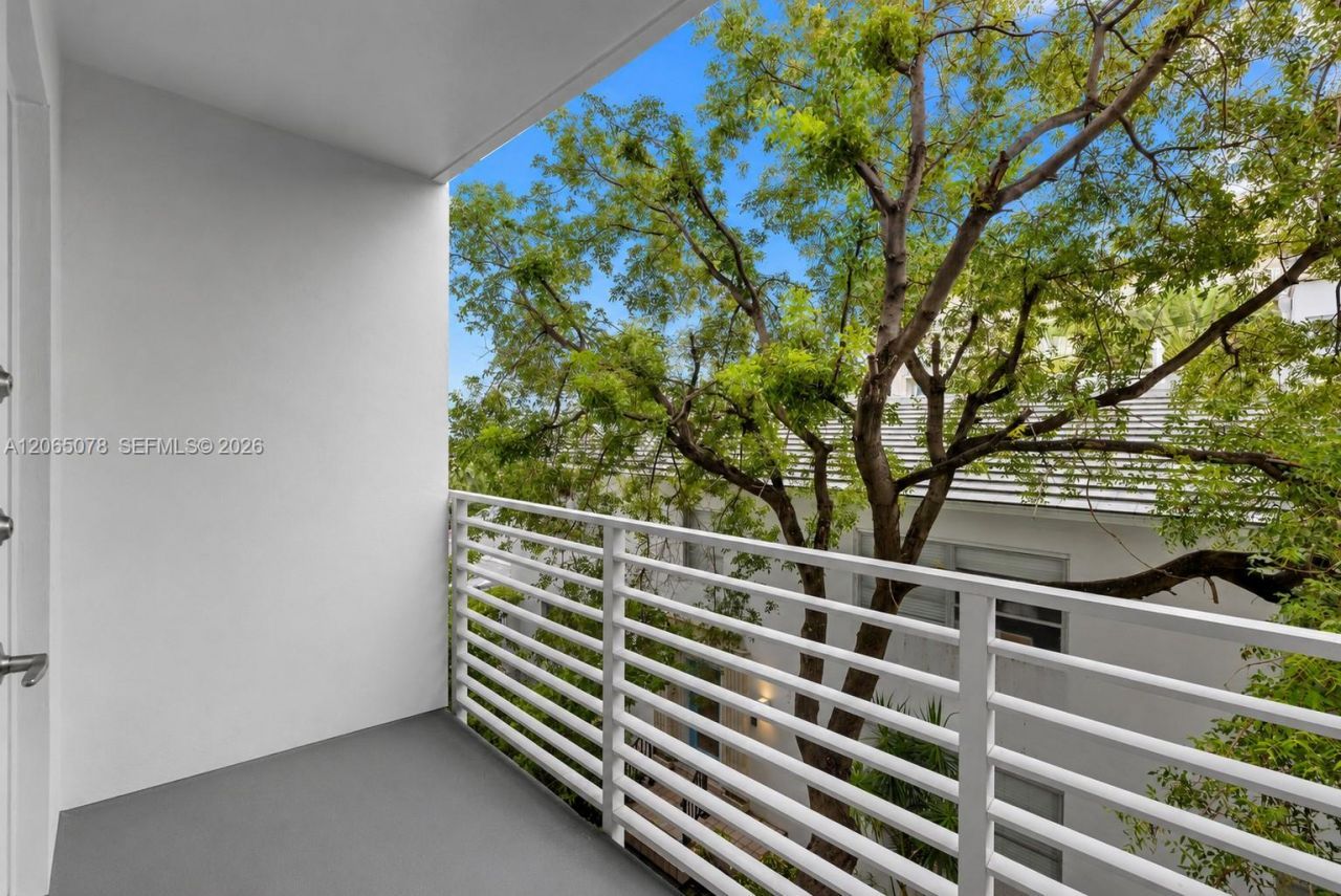 1545 Euclid Ave, Unit 3C, Miami Beach, FL 33139 Photo