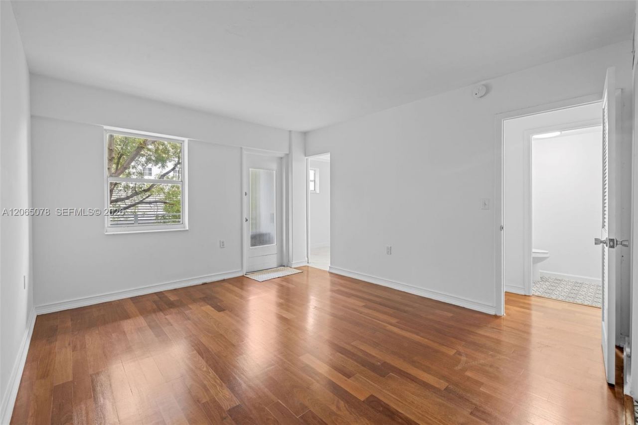 1545 Euclid Ave, Unit 3C, Miami Beach, FL 33139 Photo