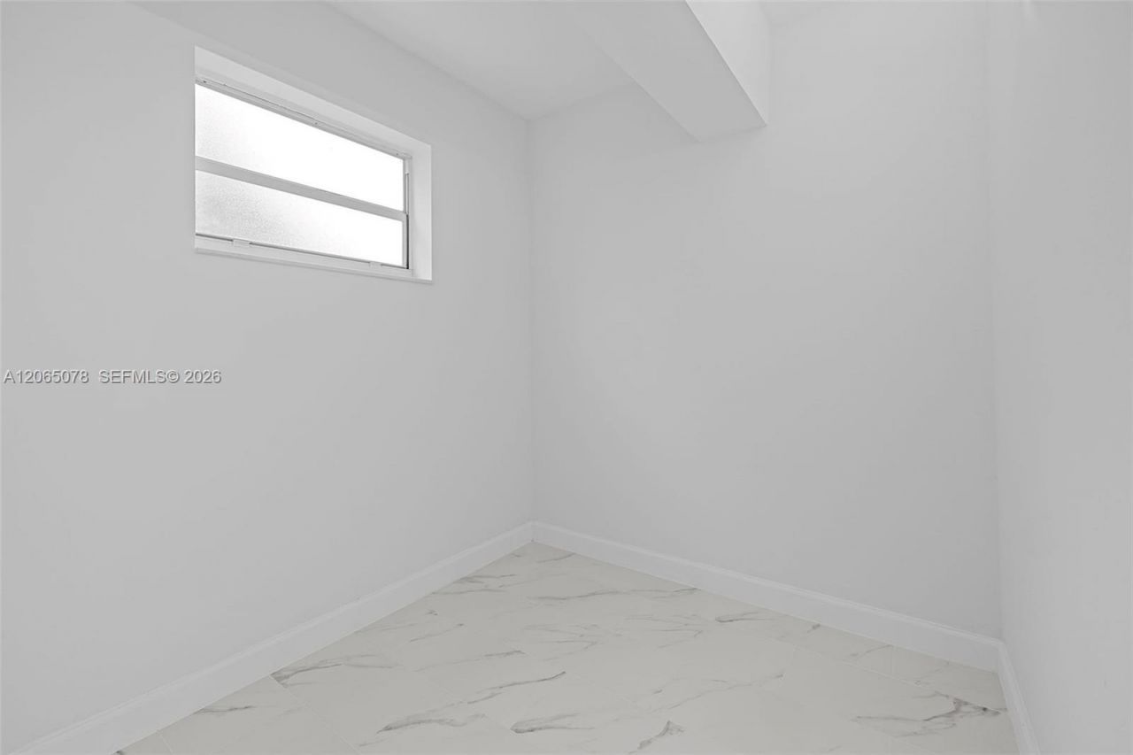 1545 Euclid Ave, Unit 3C, Miami Beach, FL 33139 Photo