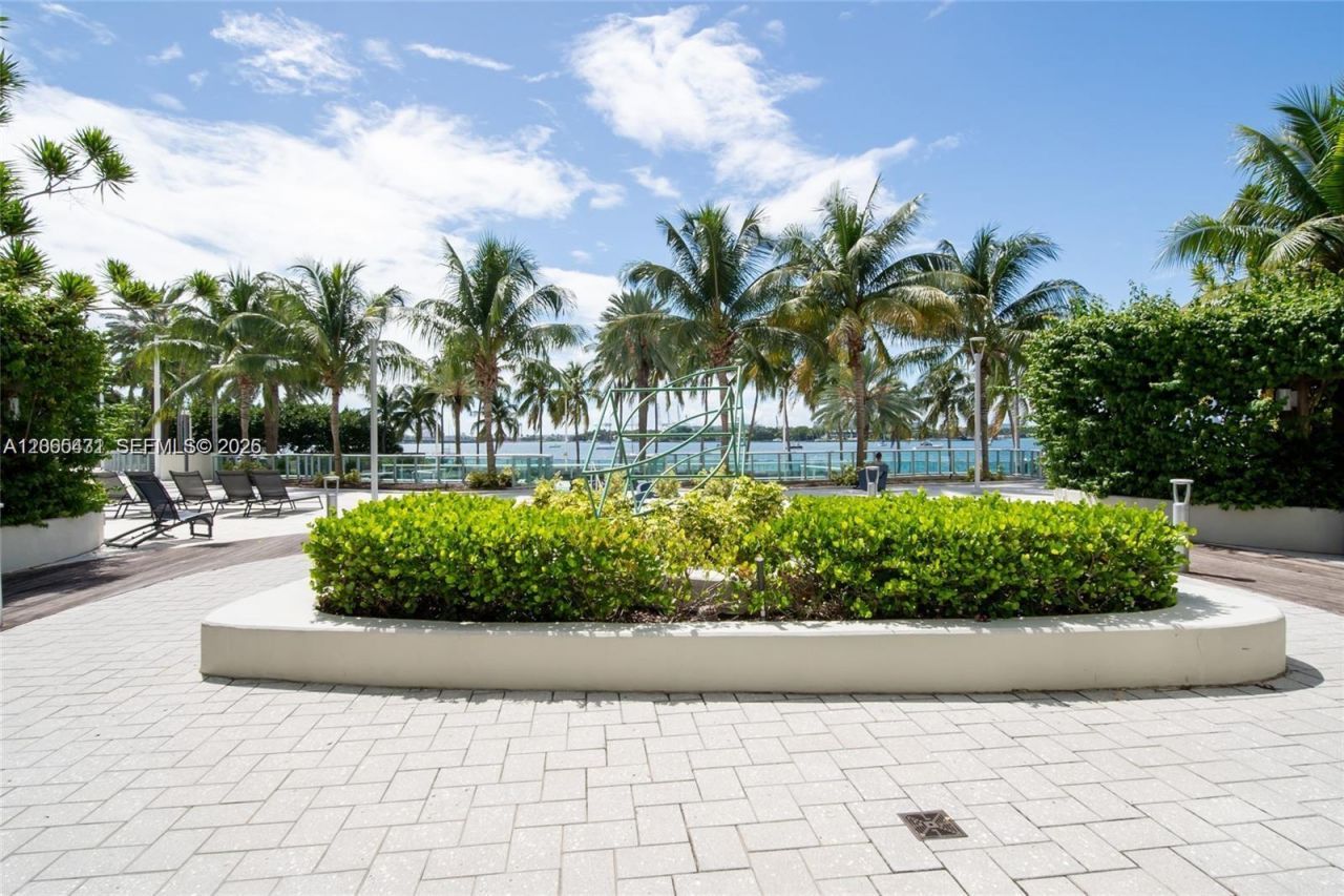 1500 Bay Rd , Unit 1228S, Miami Beach, FL 33139 Photo