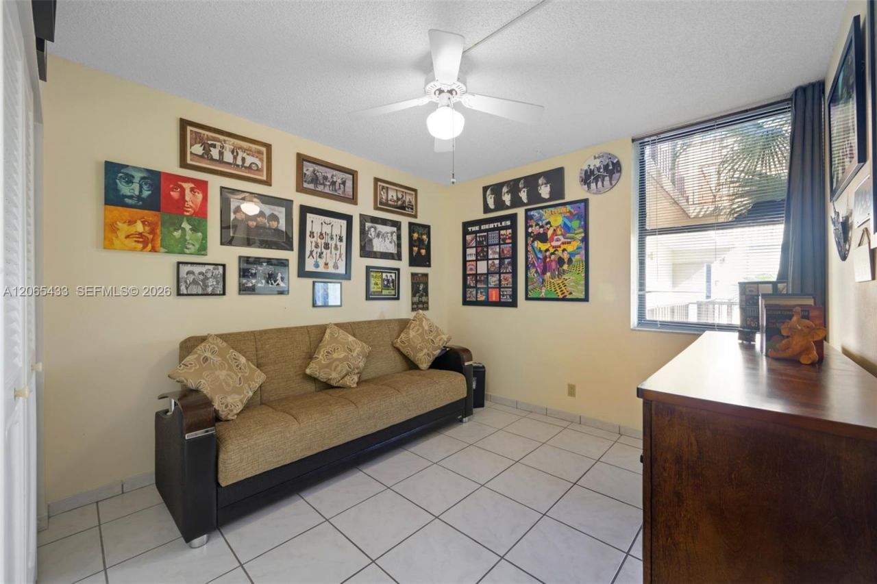 20401 NE 30th Ave , Unit 320-8, Aventura, FL 33180 Photo