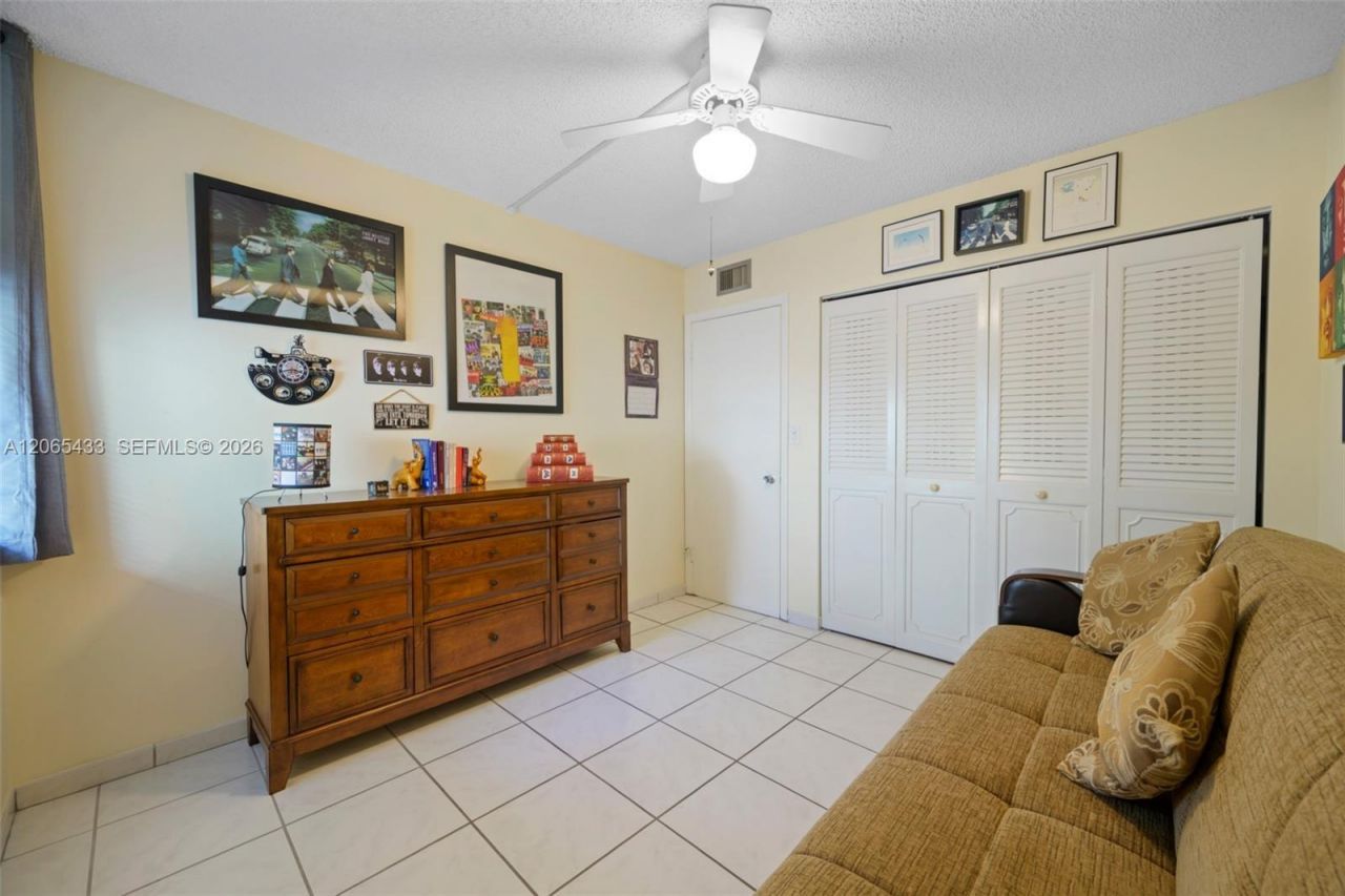20401 NE 30th Ave , Unit 320-8, Aventura, FL 33180 Photo