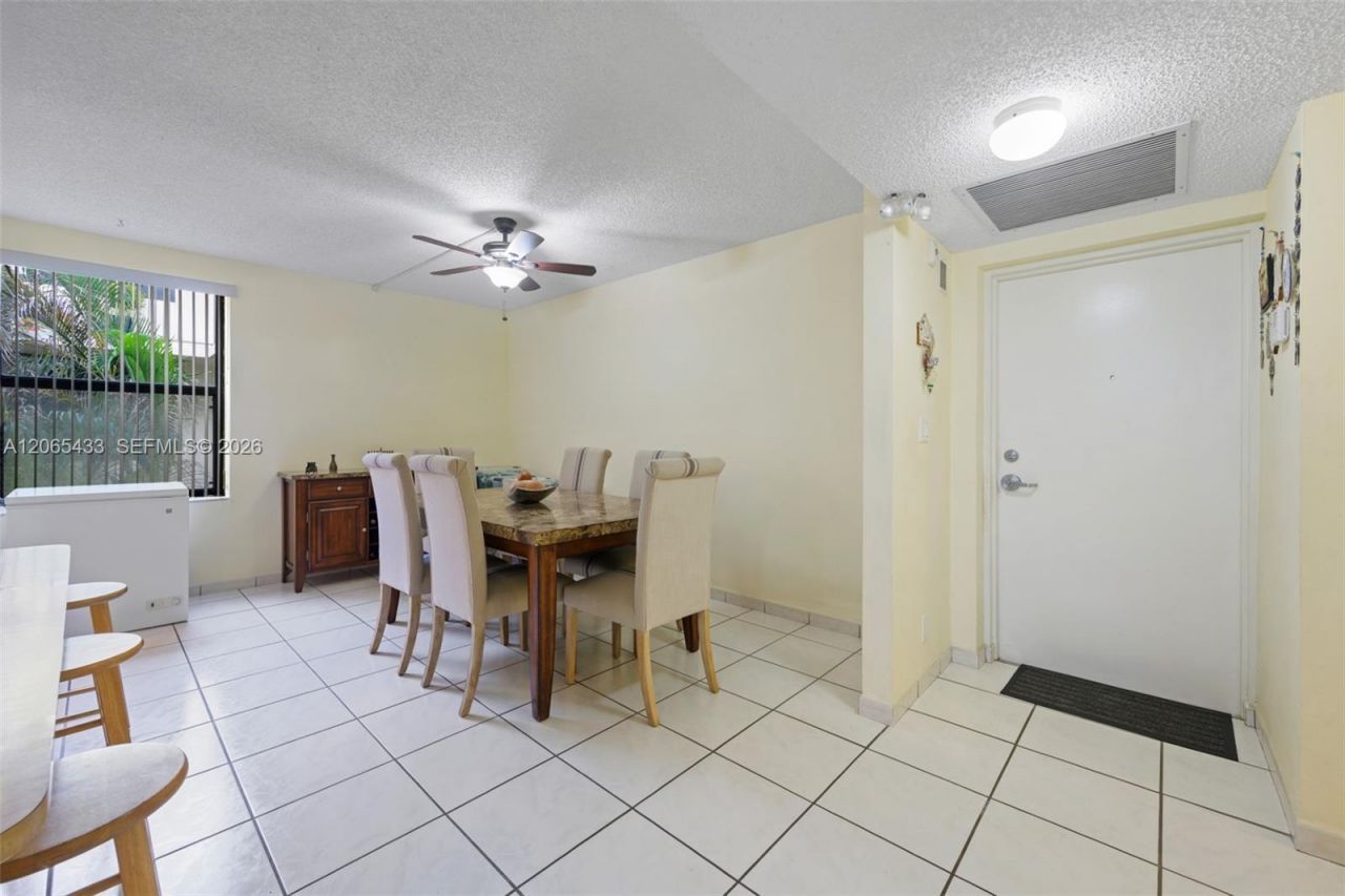 20401 NE 30th Ave , Unit 320-8, Aventura, FL 33180 Photo