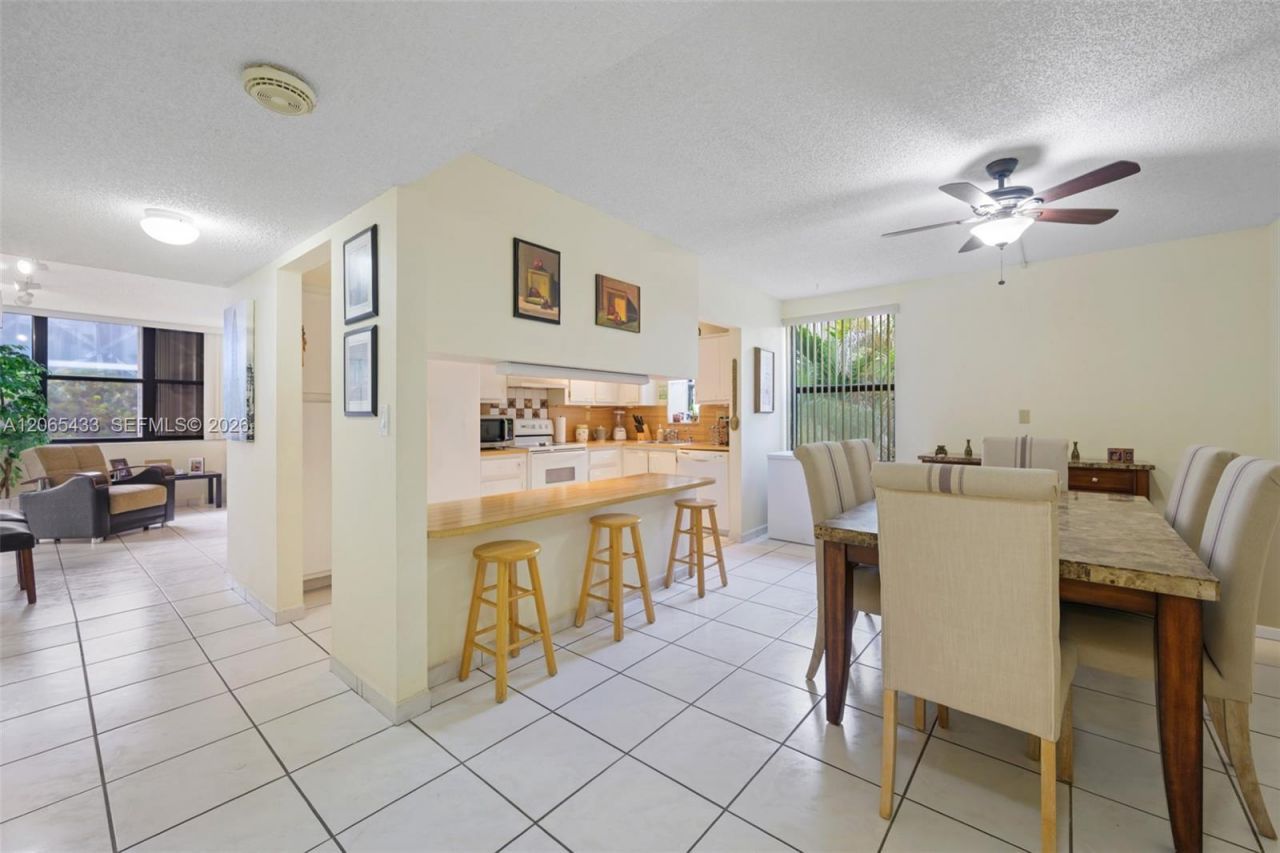 20401 NE 30th Ave , Unit 320-8, Aventura, FL 33180 Photo