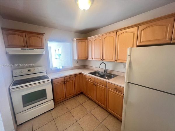 12290 NE 11th Ct , Unit 203, North Miami, FL 33161