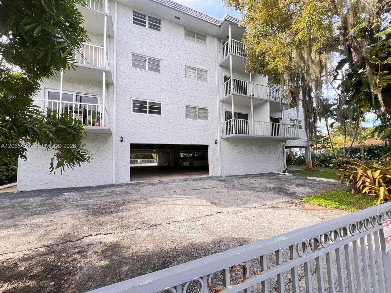12290 NE 11th Ct , Unit 203, North Miami, FL 33161 Photo