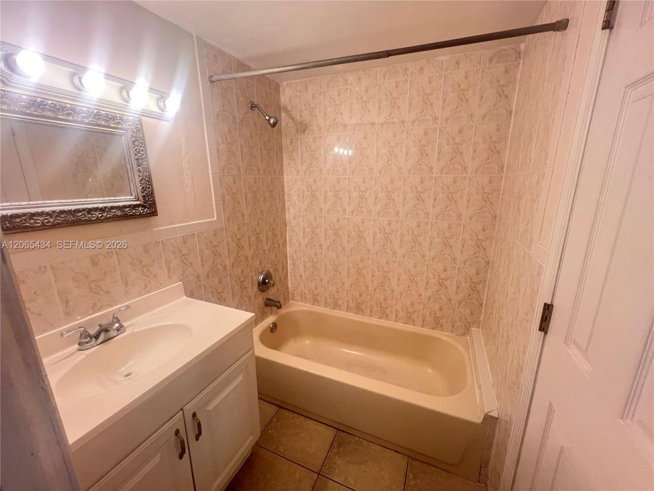 12290 NE 11th Ct , Unit 203, North Miami, FL 33161 Photo