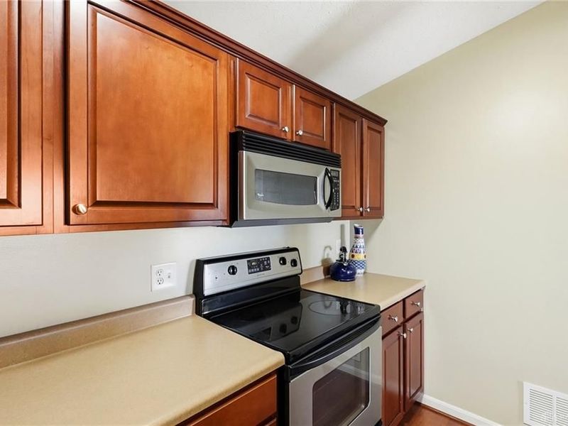 2275 Pinnacle Court, Unit 310, Fairborn, OH 45324 Photo 10