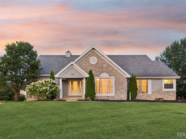 98 Lincoln Lane , Winfield, MO 63389