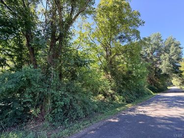 11 Hill Crest Lane, Chatham, VA 24531