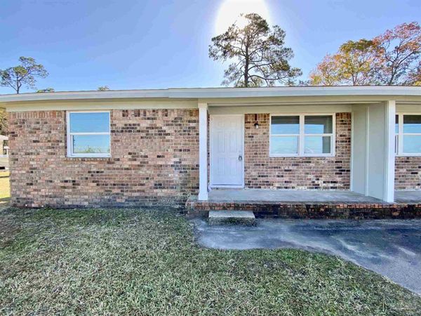 9557 Lillian Hwy, Pensacola, FL 32506