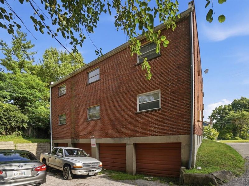 1927 W North Bend Road, Cincinnati, OH 45224 Photo 11