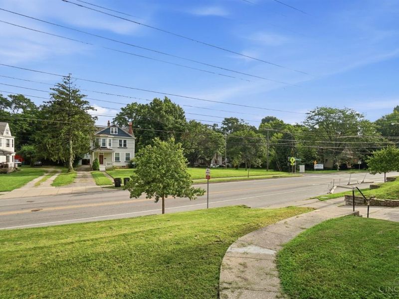 1927 W North Bend Road, Cincinnati, OH 45224 Photo 6