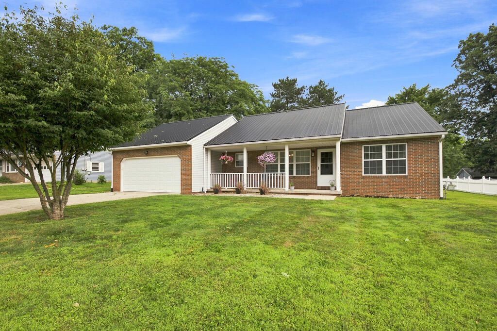 2247 Sprucewood Dr., Mansfield, OH 44903 Main Photo