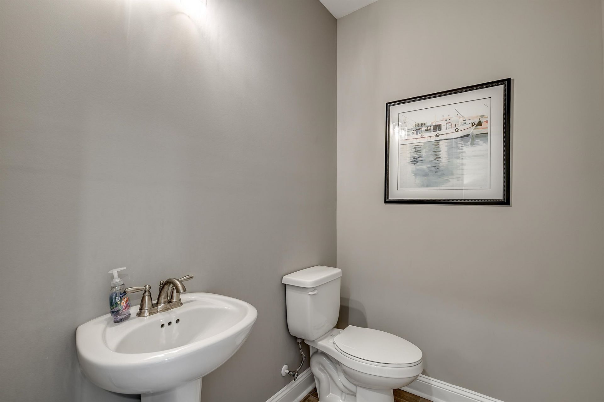 3057 Claredon St Photo 14