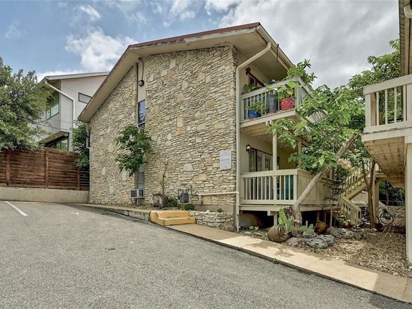 1510 W 6th ST, Unit 212, Austin, TX 78703
