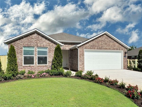523 Oklahoma Street , Farmington, AR 72730