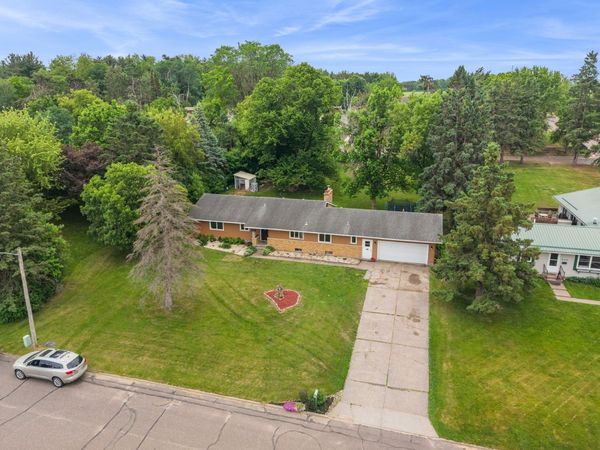 628 E Wisconsin Avenue, Barron, WI 54812