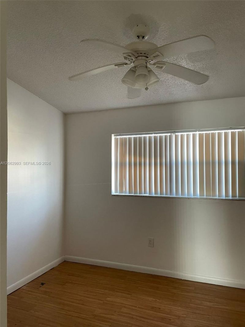5530 W 26th Ct , Unit 210, Hialeah, FL 33016 Photo