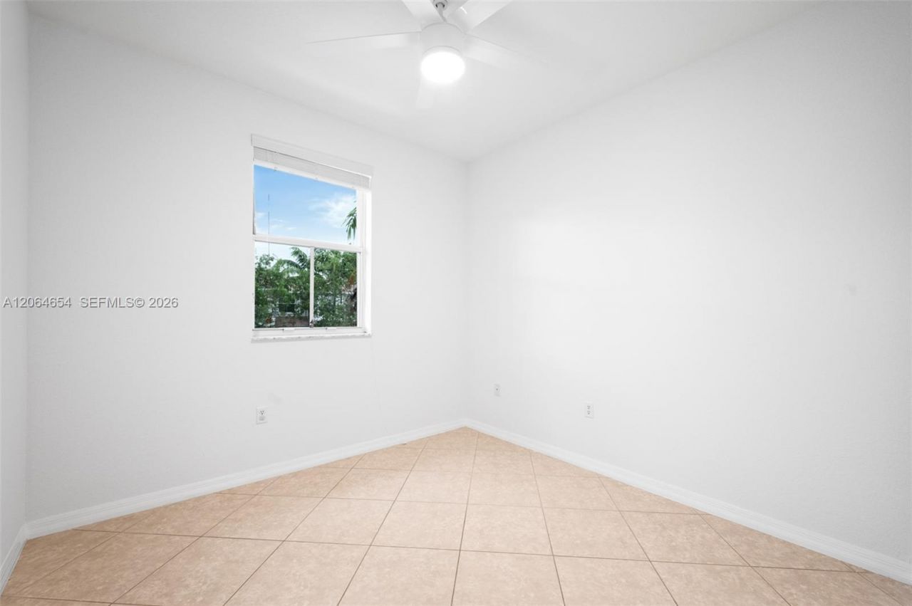 12392 SW 124th Ter, Miami, FL 33186 Photo