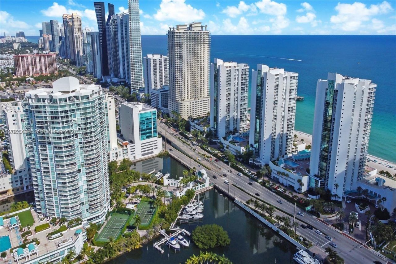 16400 Collins, Sunny Isles Beach, FL 33160 Photo
