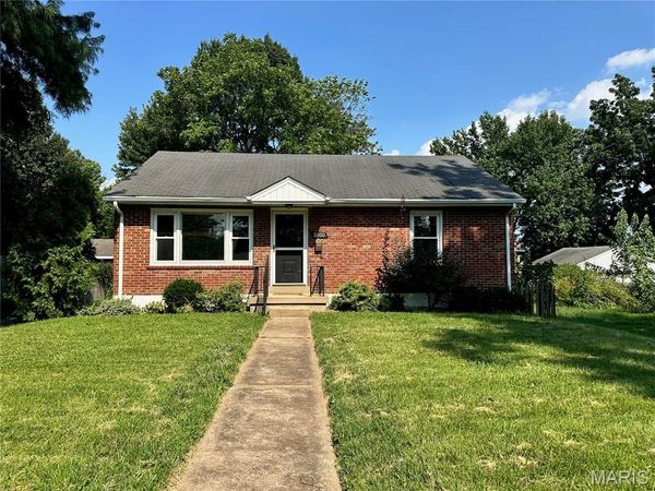 2000 Alameda Avenue, Maplewood, MO 63143