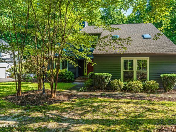 145 Sandhurst Place, Southern Pines, NC 28387