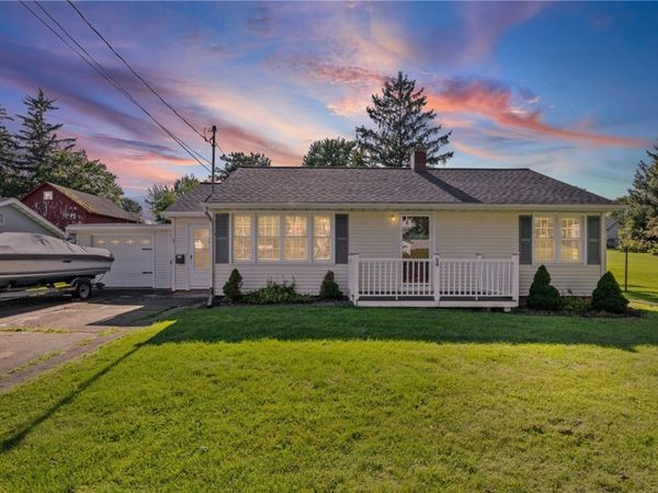 94 Sibley St , Clyde, NY 14433
