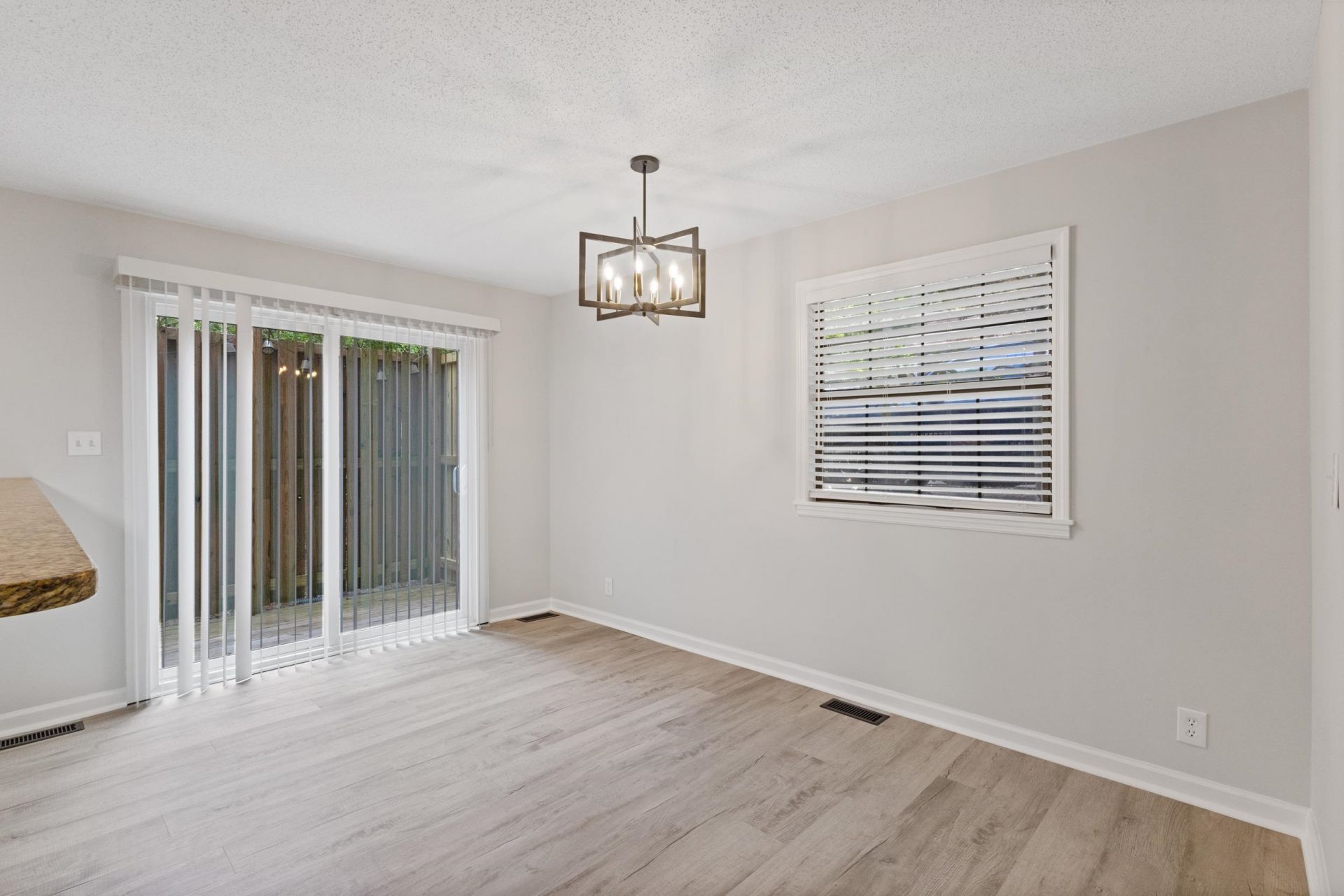 2117 Lafayette Circle Photo 11