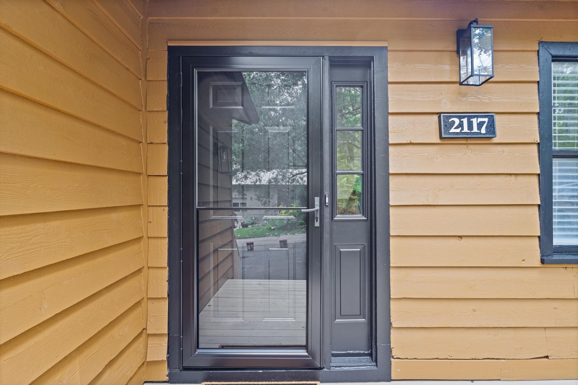 2117 Lafayette Circle Photo 4