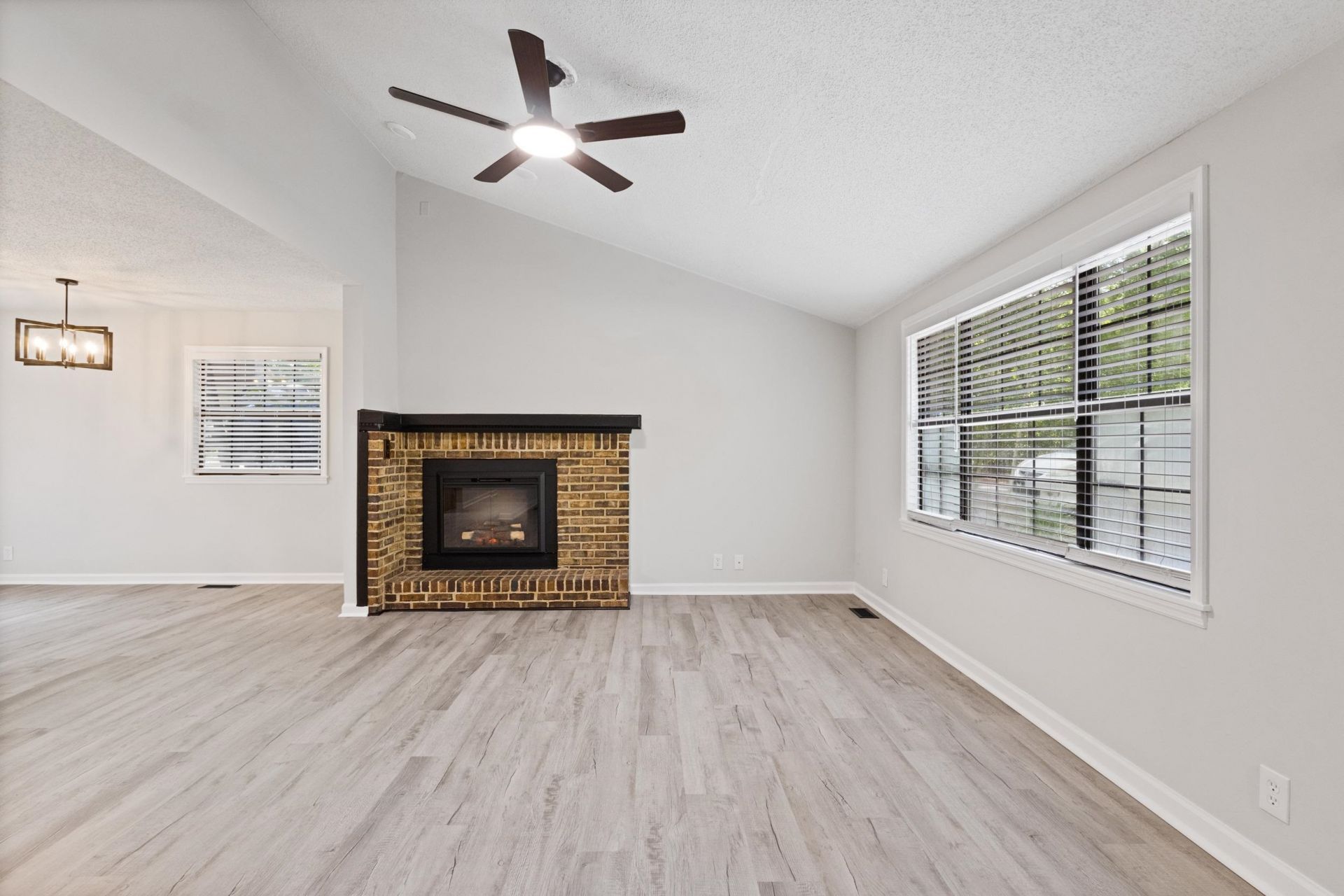 2117 Lafayette Circle Photo 8