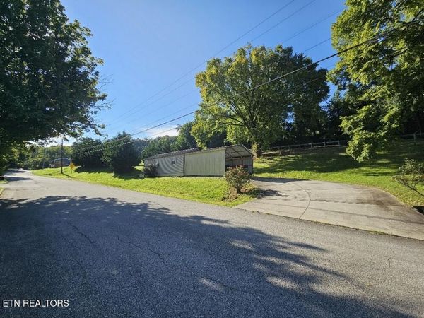 E Race St, Kingston, TN 37763