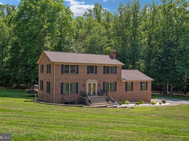 6 ROSEVILLE COURT , STAFFORD, VA 22556