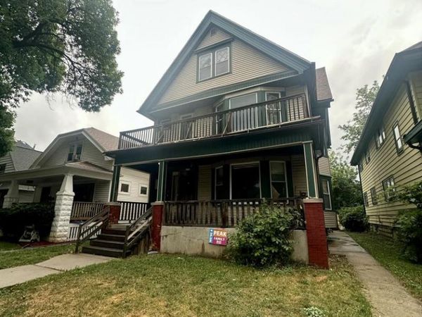 3754 W Roberts STREET, Unit 3756, Milwaukee, WI 53208