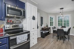 2202 Emsworth Drive photo 4