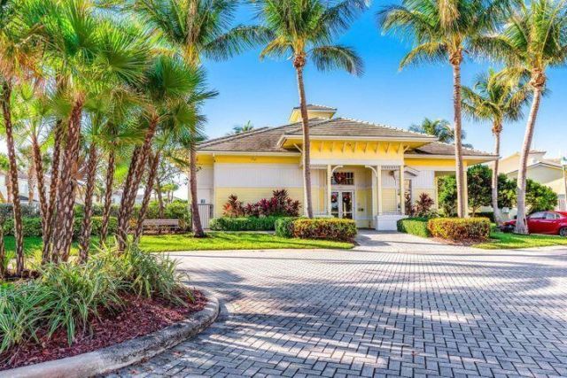 601 Mariner Bay Boulevard, Fort Pierce, FL 34949 Photo