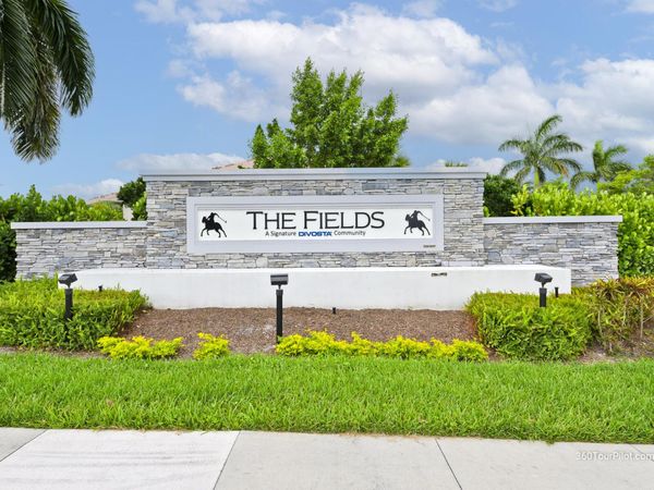 4808 Chantilly Road, Lake Worth, FL 33467