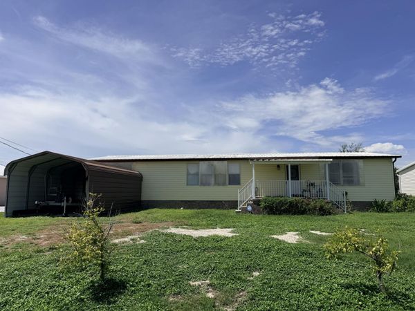 2301 SE 33RD Street, Okeechobee, FL 34974