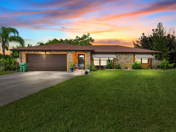 104 W ALDEA Street, Port St. Lucie, FL 34952