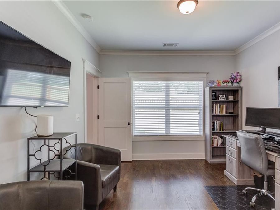 Property Image 32