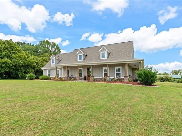 1303 Sandhill Hickory Level Road, Carrollton, GA 30116
