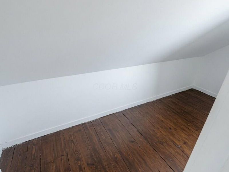 490 E Oakland Avenue , Columbus, OH 43202 Photo 24