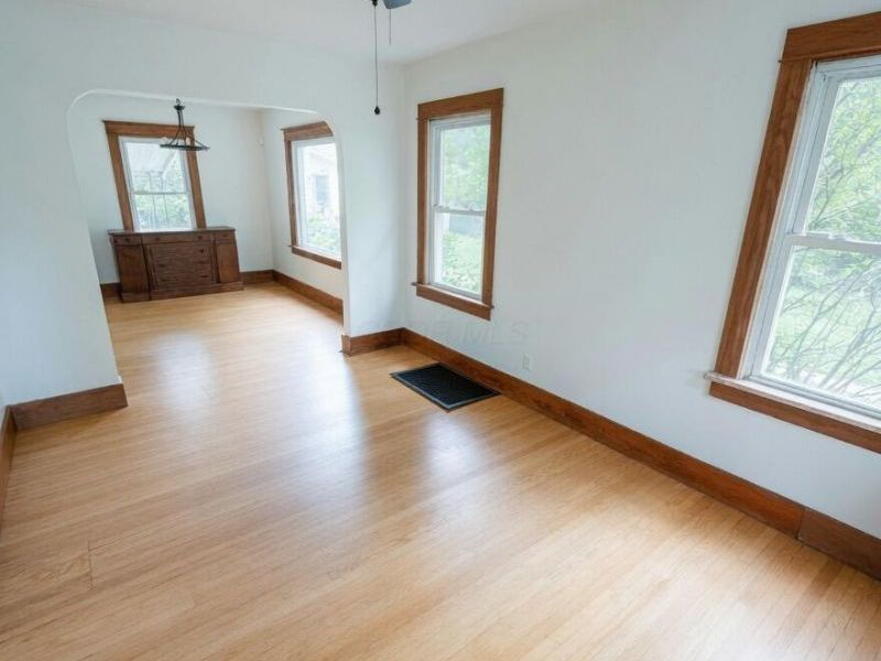 490 E Oakland Avenue , Columbus, OH 43202 Photo 5