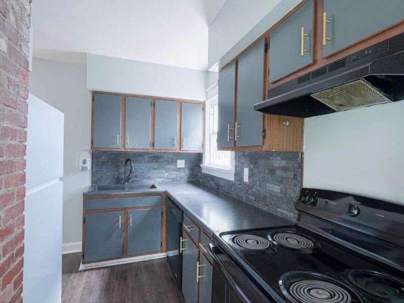 490 E Oakland Avenue , Columbus, OH 43202 Photo 8