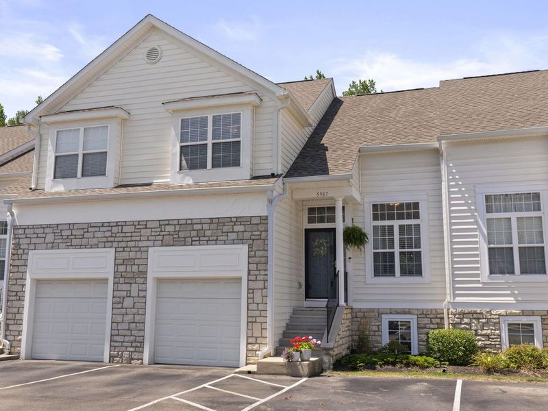 5987 Thunder Gulch Drive, Unit 30, New Albany, OH 43054 Photo 1